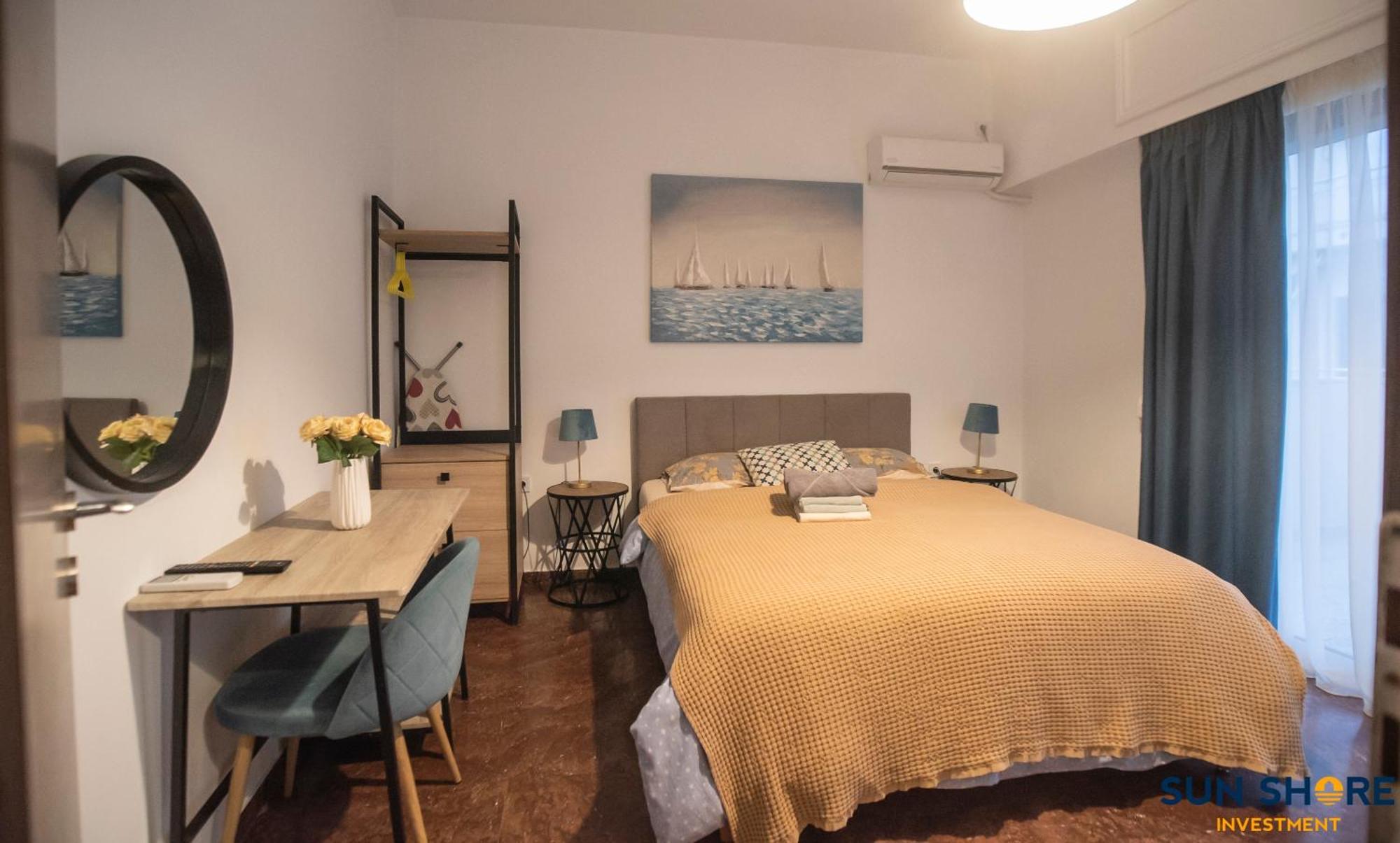 Explore Greece From Lovely City Centre Apartment Chalkís Exteriör bild